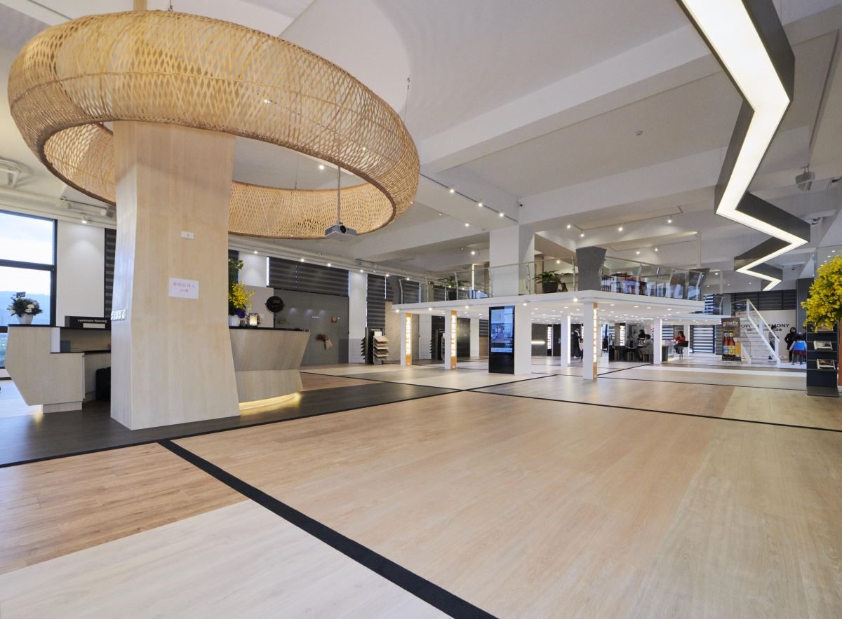 代理歐洲地板建材品牌的台灣辰邦工程公司,於去年年底