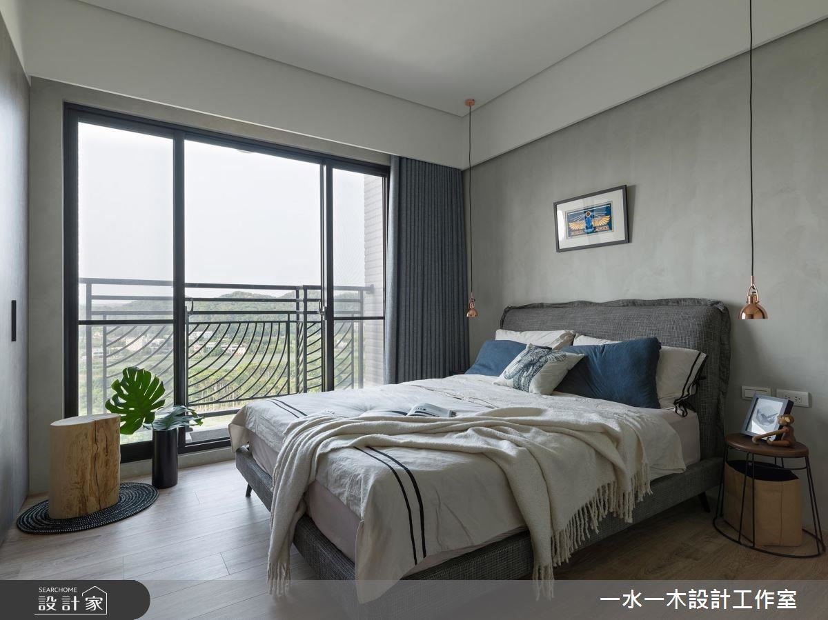 穿梭兩岸工作的男屋主,忙碌不定的生活型態,讓屋主夫