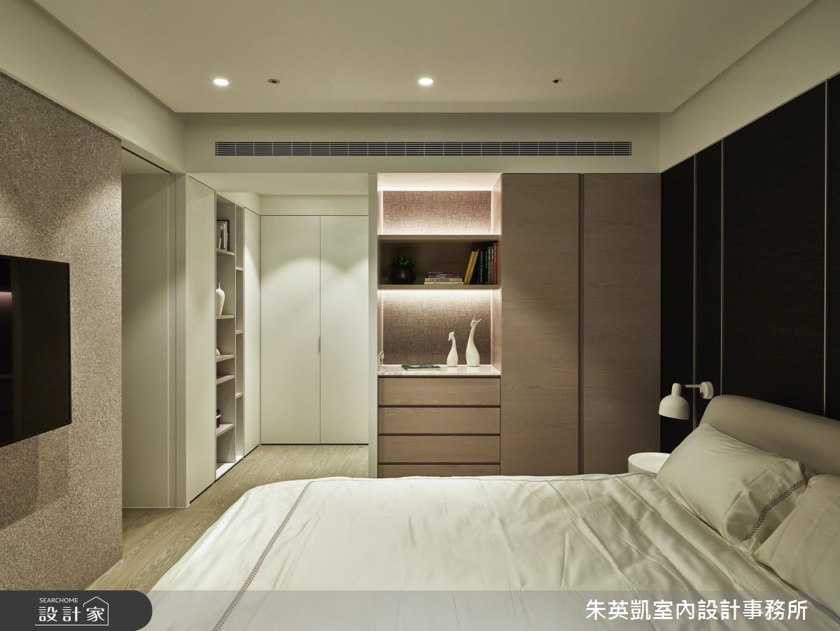 為了就讀附近大學的女兒,並方便老婆回娘家探親,屋主
