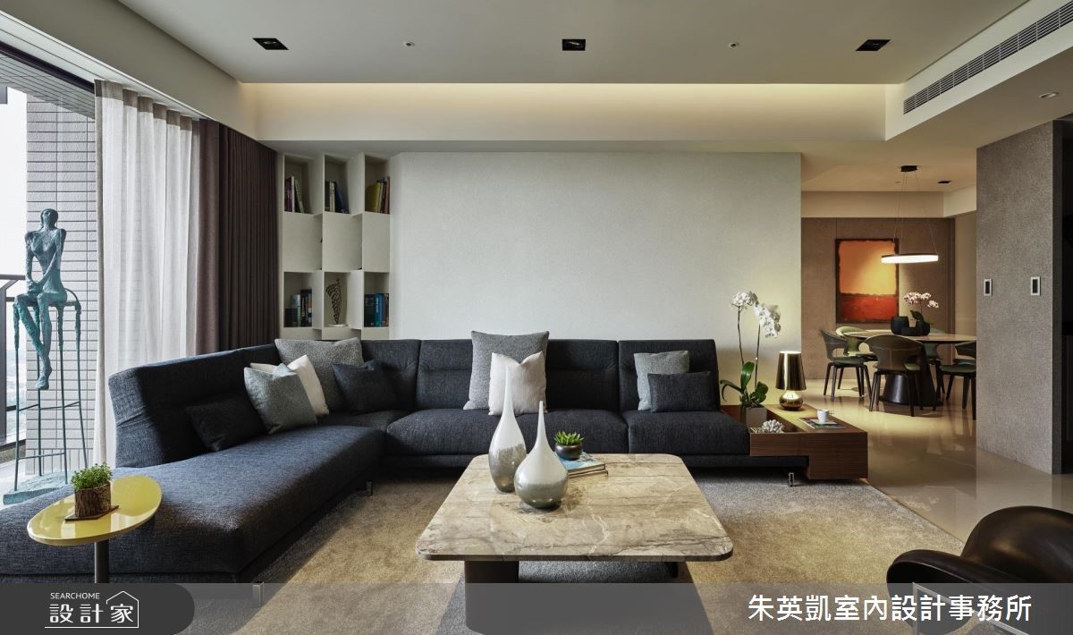 為了就讀附近大學的女兒,並方便老婆回娘家探親,屋主