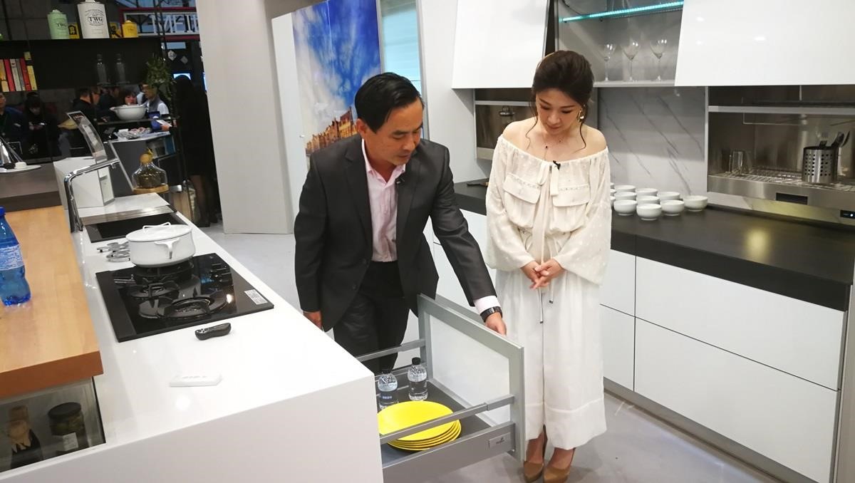 常常羨慕韓劇、美劇裡的女主人,能夠擁有一個完美時尚