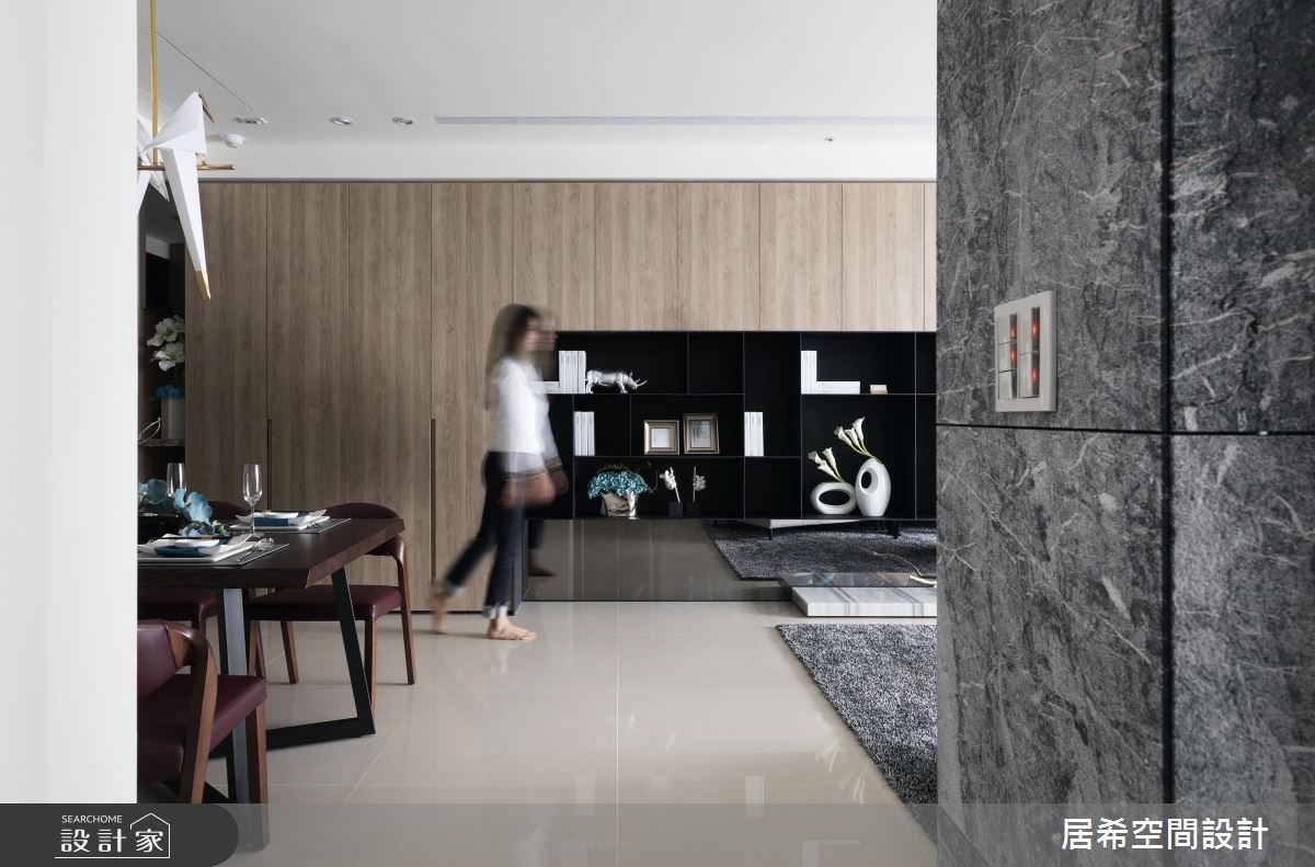 36 坪的現代風住宅,將東方沉穩內斂的涵養,透過西方