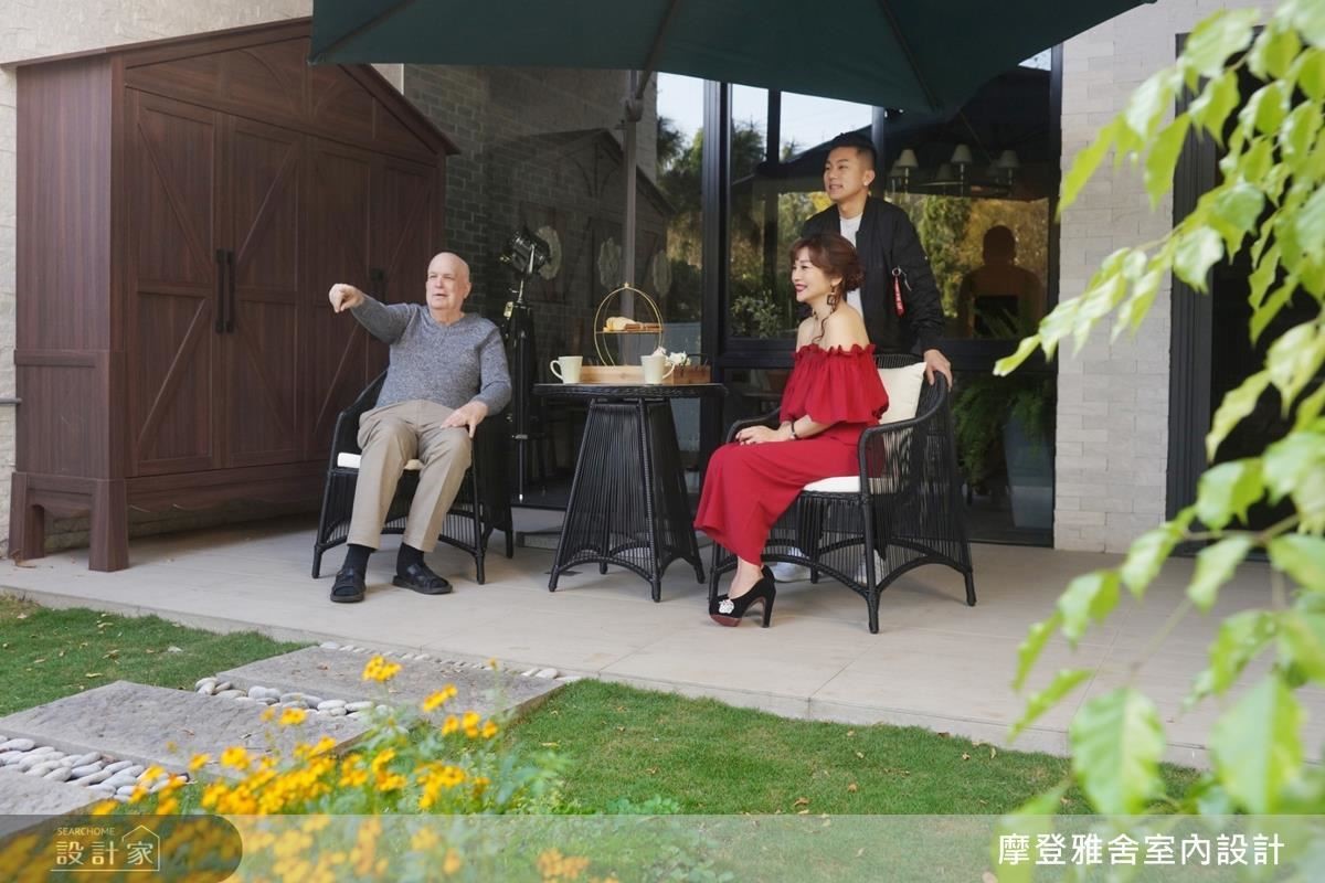屋主夫妻是典型的異國婚姻佳偶,每三個月往返美國、台