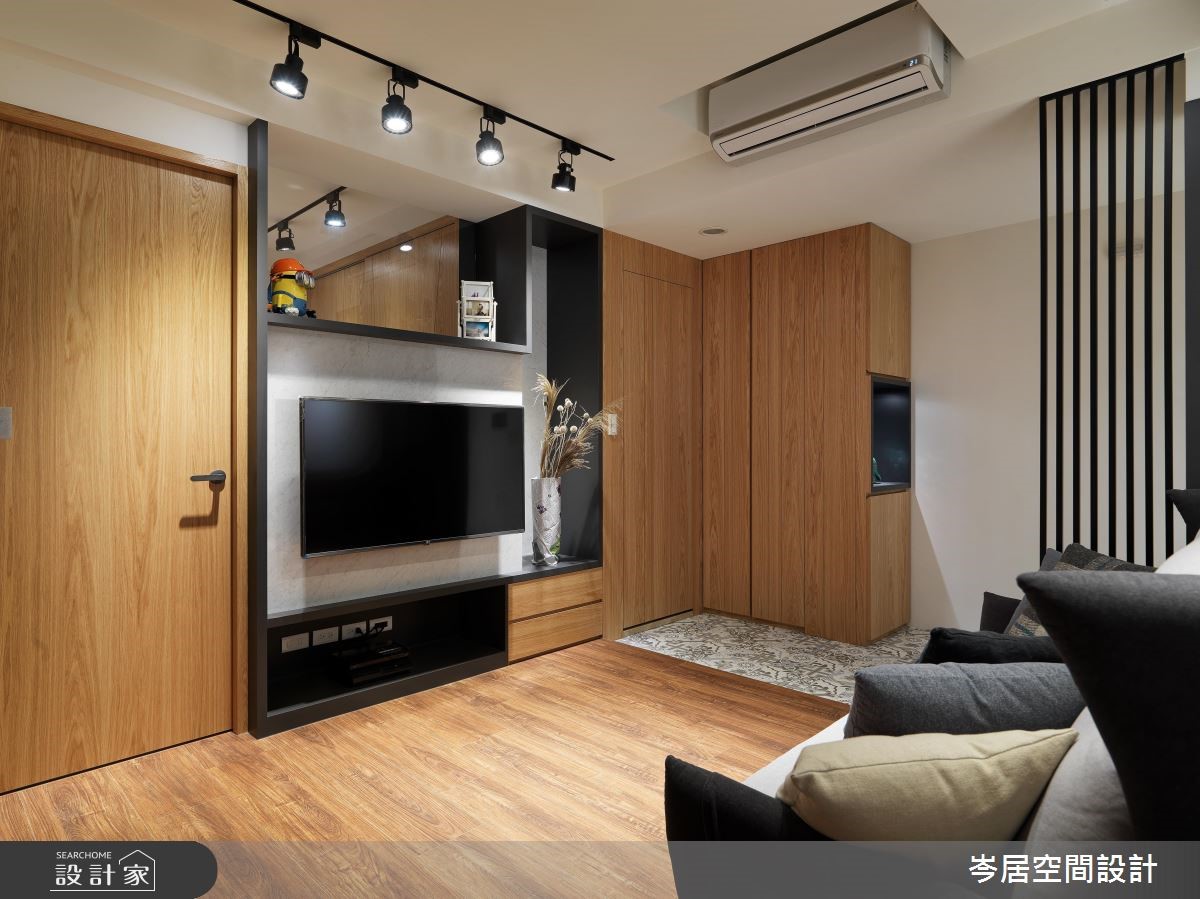 20 坪簡約風居家,空間為單面採光的狹長毛胚屋,因此