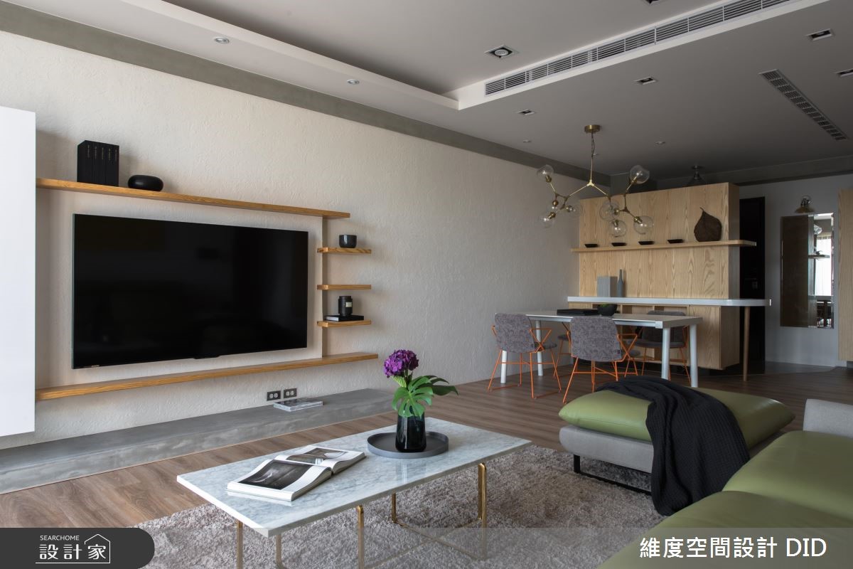 男醫師帶著老婆和孩子,入住這間 45 坪的混搭風住宅,