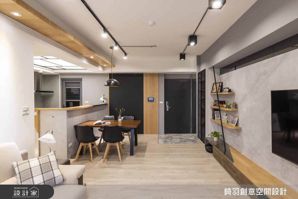 25 坪 Loft 風住宅的屋主,從預售屋客變時期就請來設
