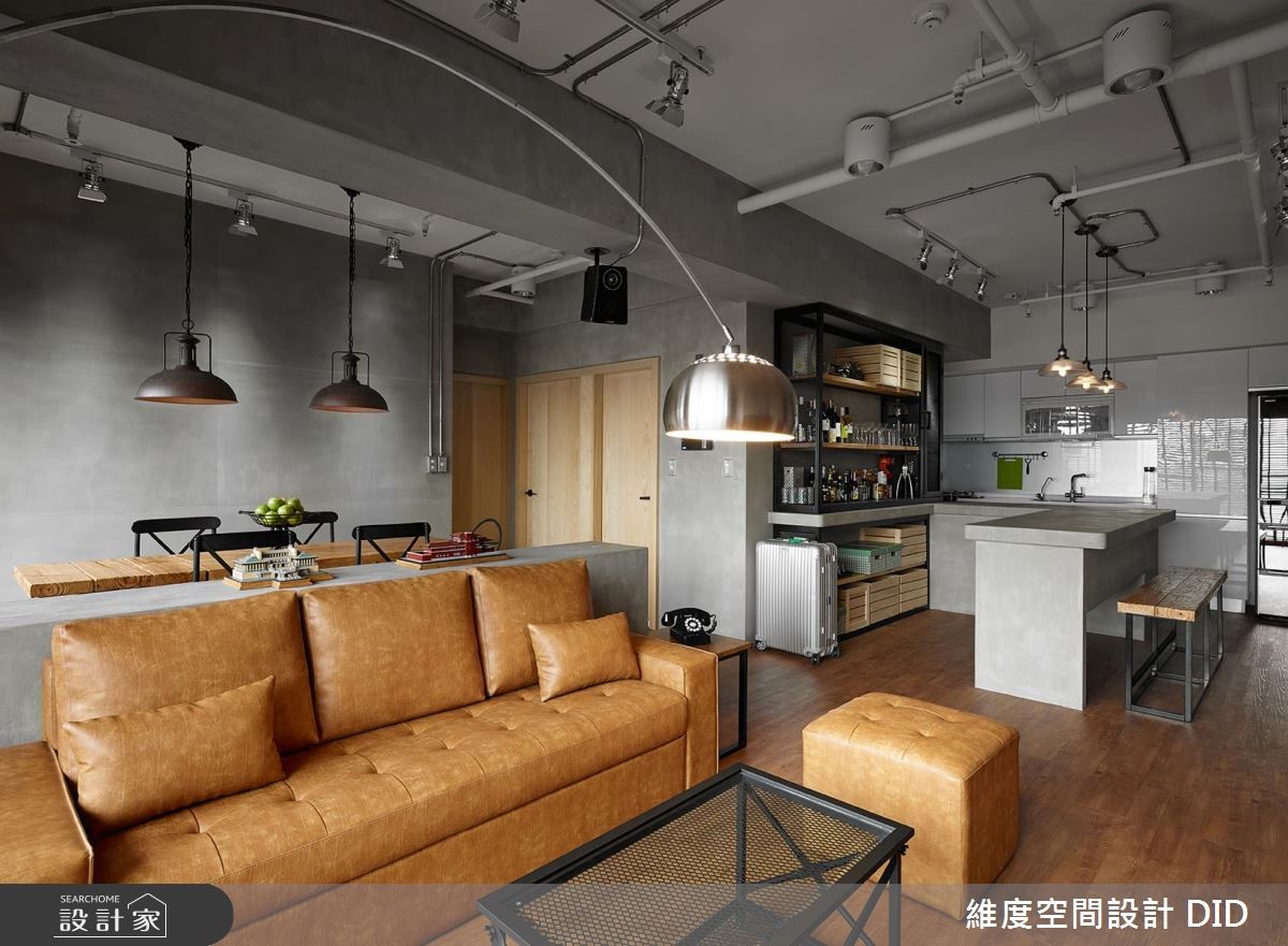 28 坪居家,屋主從事花卉經銷商行業,設計師以 Loft