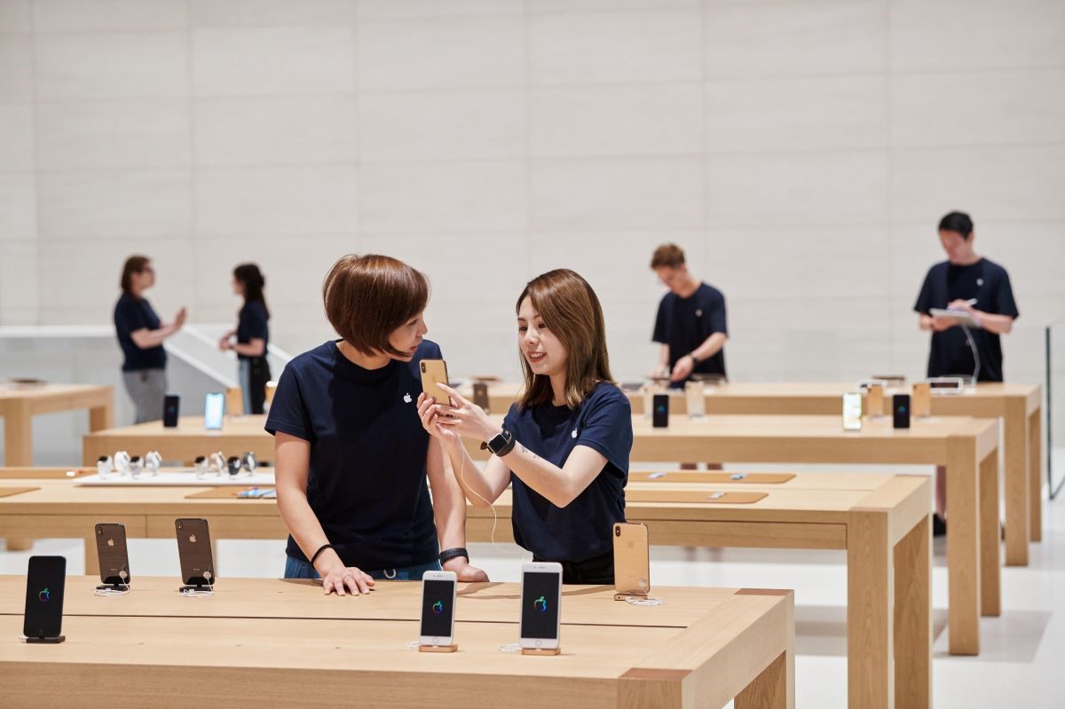 既2017年的101直營店後,Apple於2今年的6月15號在信義
