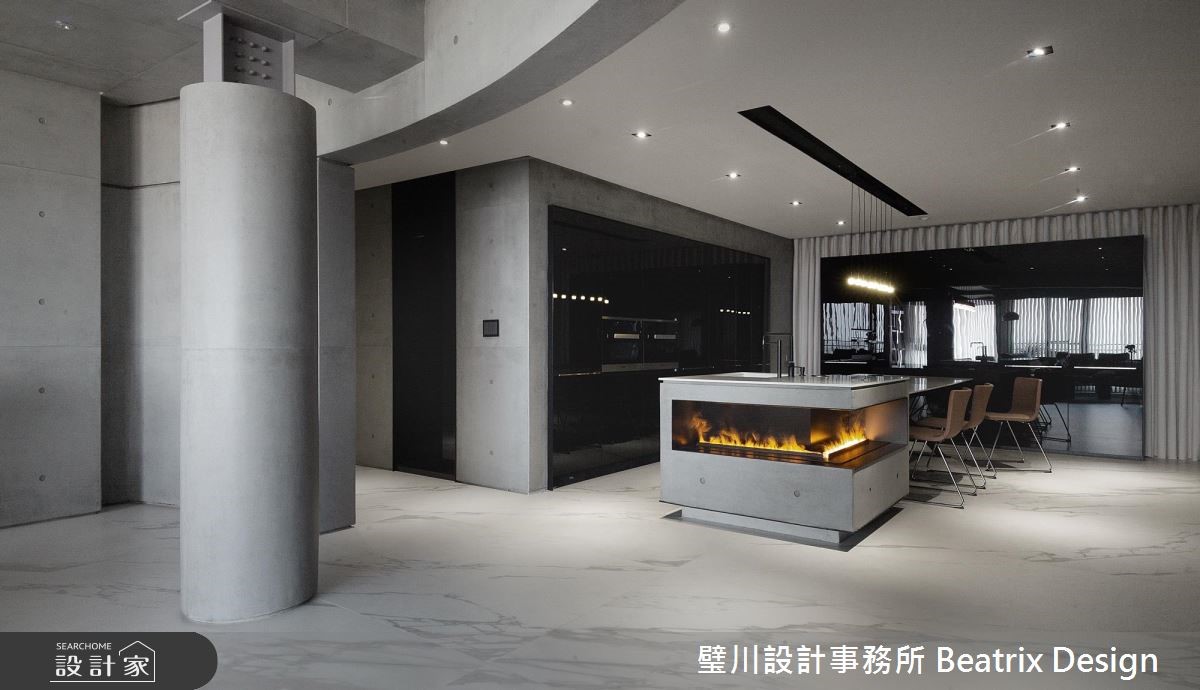 此案為毛胚屋,具有高度可塑性,是向建築大師安藤忠雄