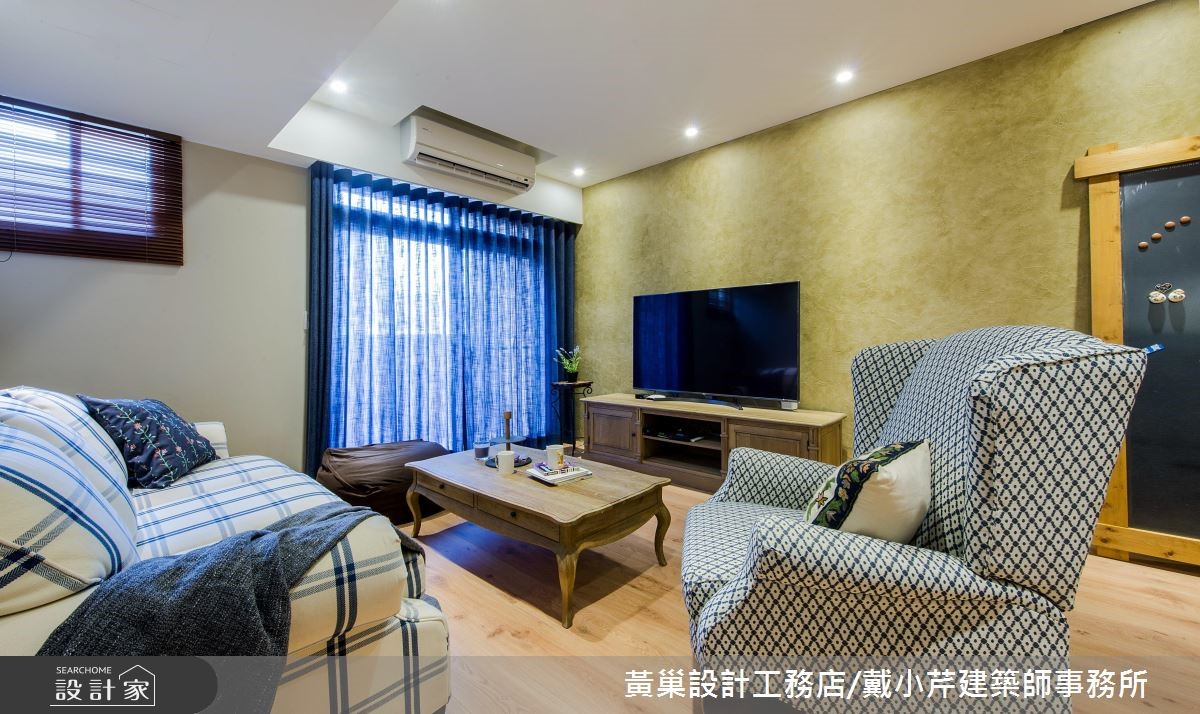 50 坪複層中古屋的屋主夫妻,相當喜愛鄉村風的舒適與