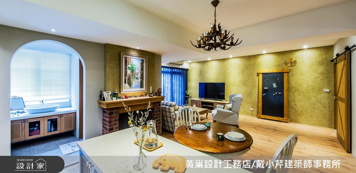 50 坪複層中古屋的屋主夫妻,相當喜愛鄉村風的舒適與
