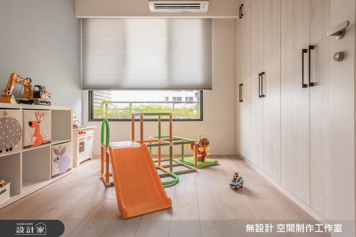善用收納籃,教導孩子如何收納玩具。 善用收納籃,教導孩子如何收納玩具。