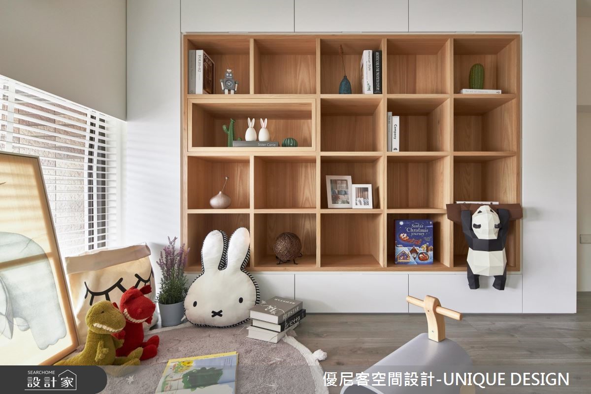 採光充足的北歐風複層宅,以木色建材為主軸,搭配藝術