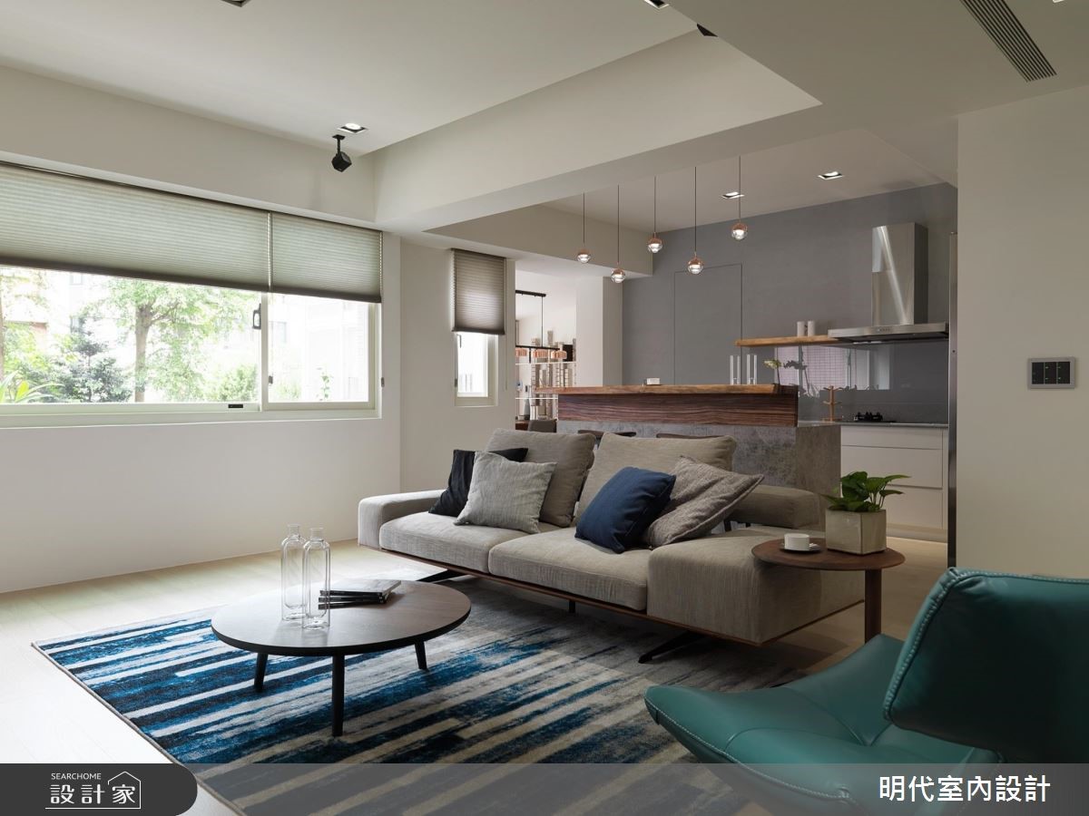 45 坪的現代風中古屋,住著兩大兩小跟兩隻小陸龜,室