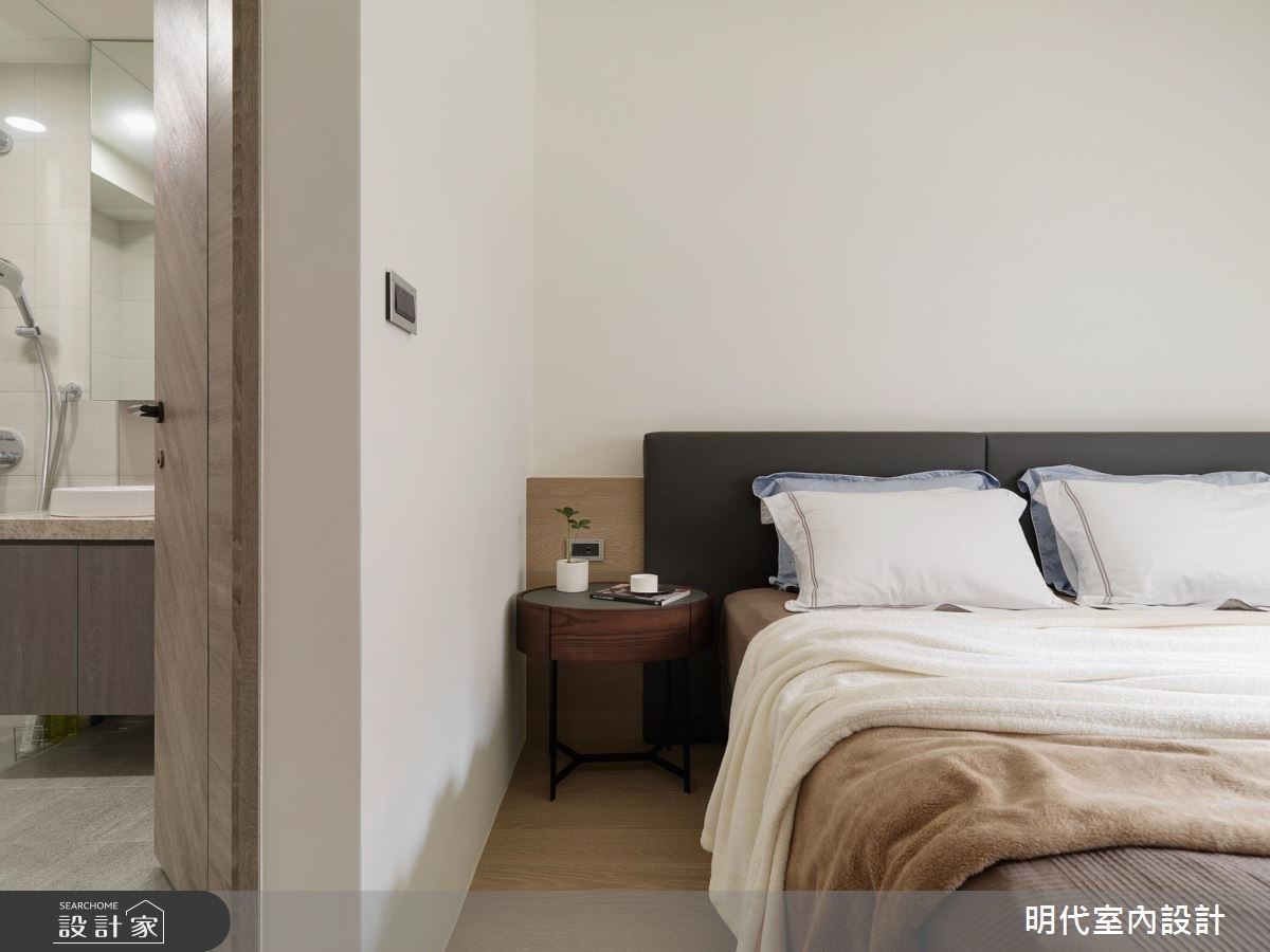 45 坪的現代風中古屋,住著兩大兩小跟兩隻小陸龜,室