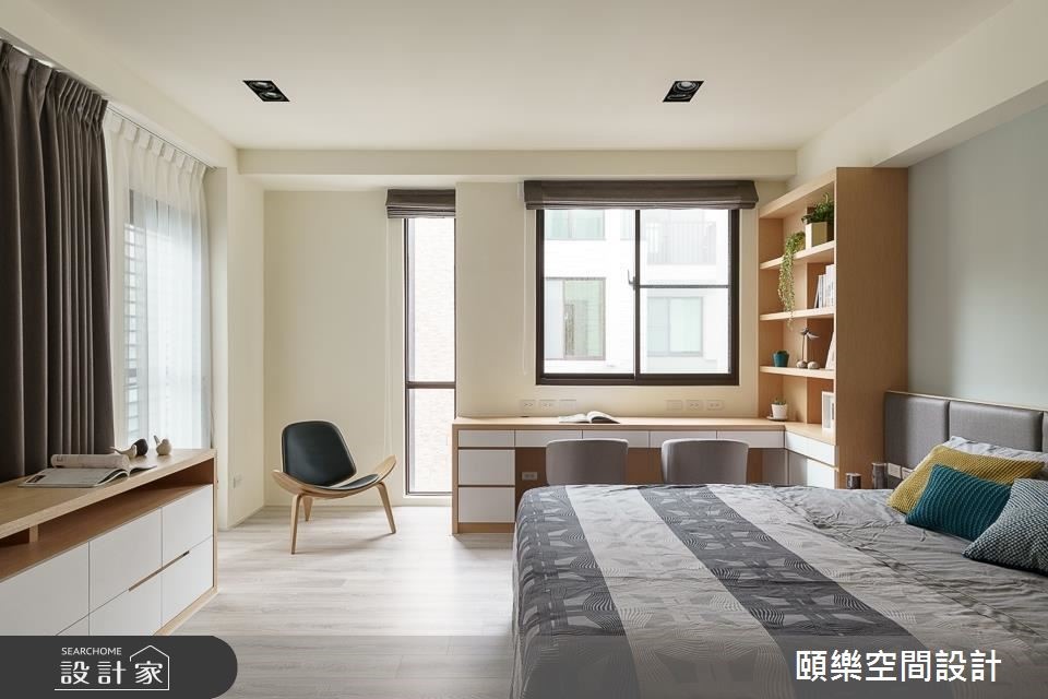 60坪的透天宅邸,清新明亮的淺白基底,陪伴著優雅灰階