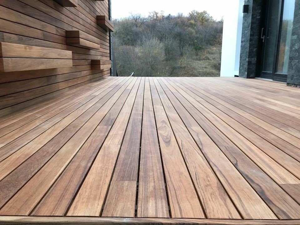 炎炎夏日豔陽天,成天待在冷氣房投入繁忙的工作裡,彷