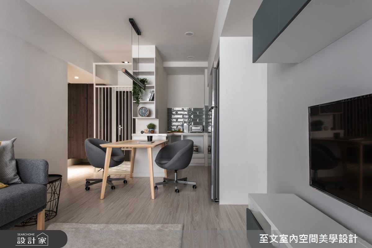 17坪老屋有著各種大小問題,格局不佳影響動線,隔間太