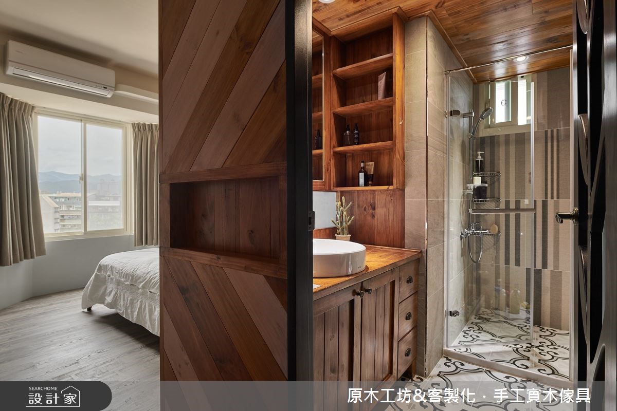 屋主喜愛原木的質感,加上裝修期間面臨女屋主懷孕,因