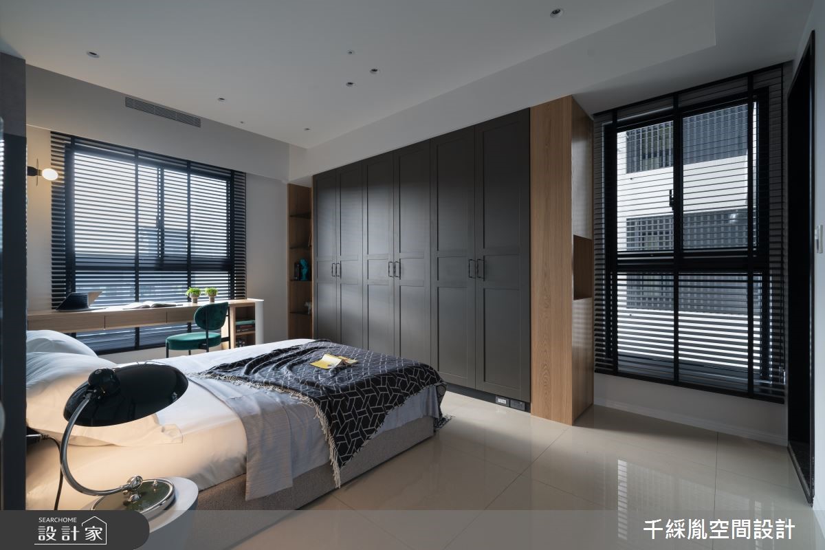 52坪的居家宅邸,設計師混搭多元而豐富的建材,大膽用