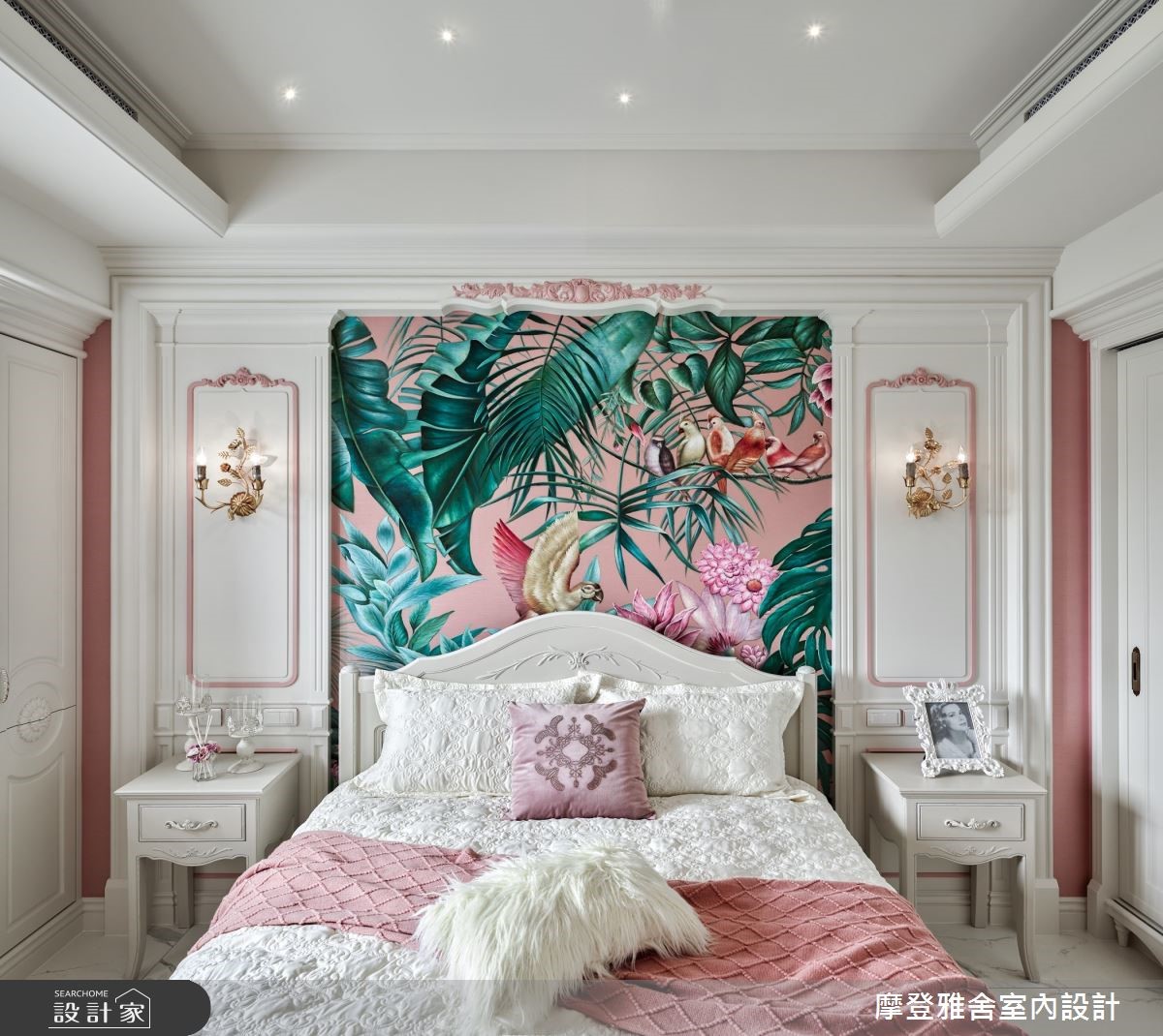 80 坪大宅透過老屋翻新,將屋況予以重整,並以新古典