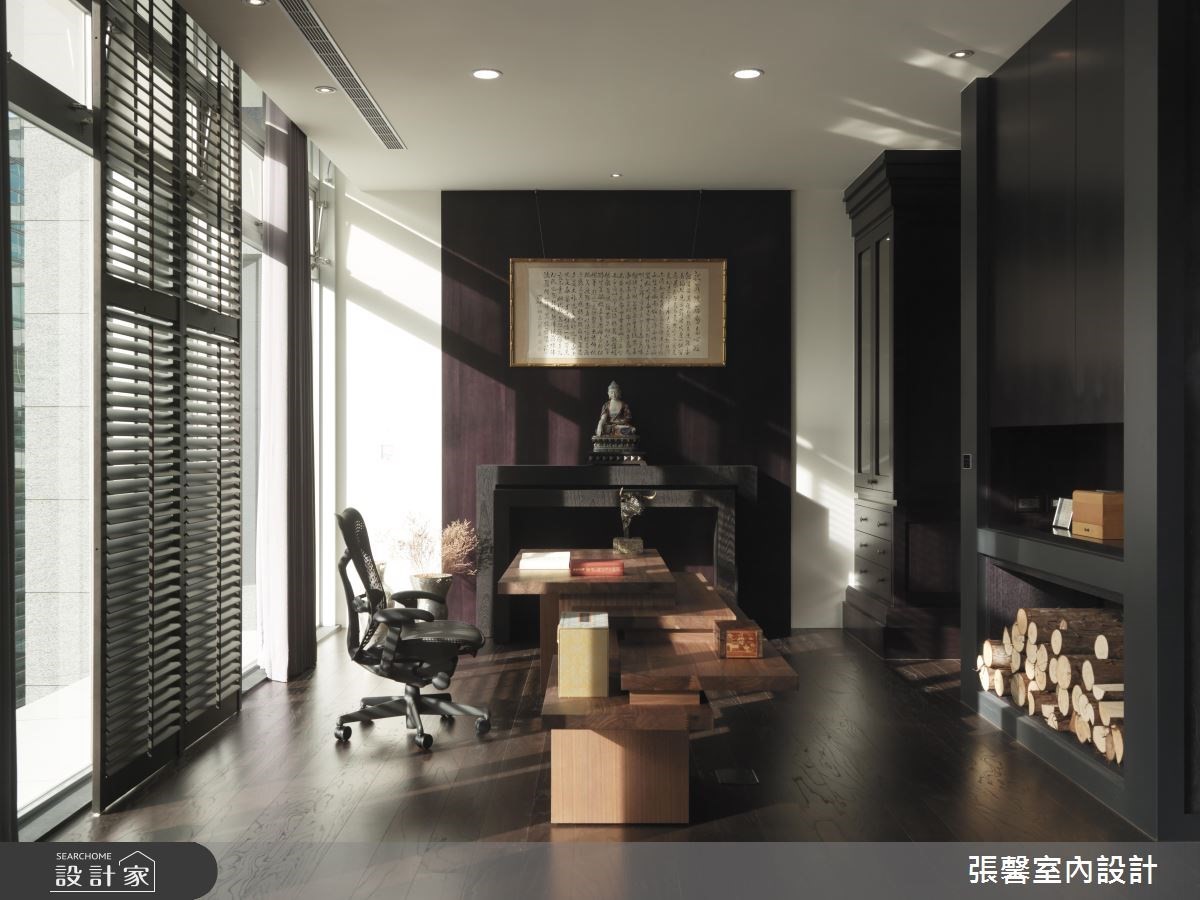 55坪的辦公場域,是父子倆辛苦打拼的創業基地,設計師