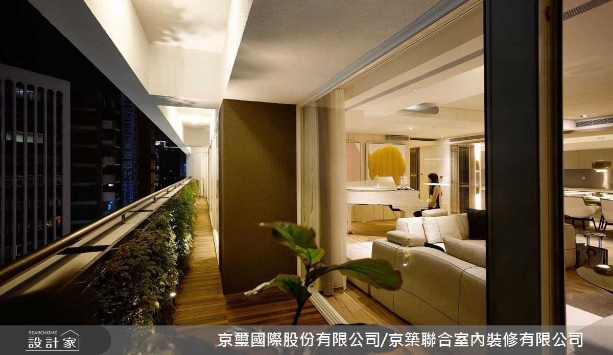 位於台北市黃金地段的70坪老屋,憑藉設計師縝密的佈局