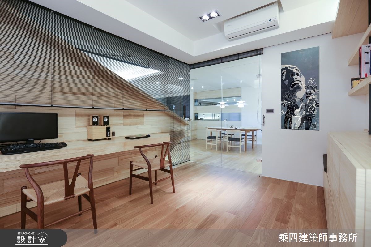 55坪現代風住家,藉由深淺對比、天然紋理的木質調,鋪