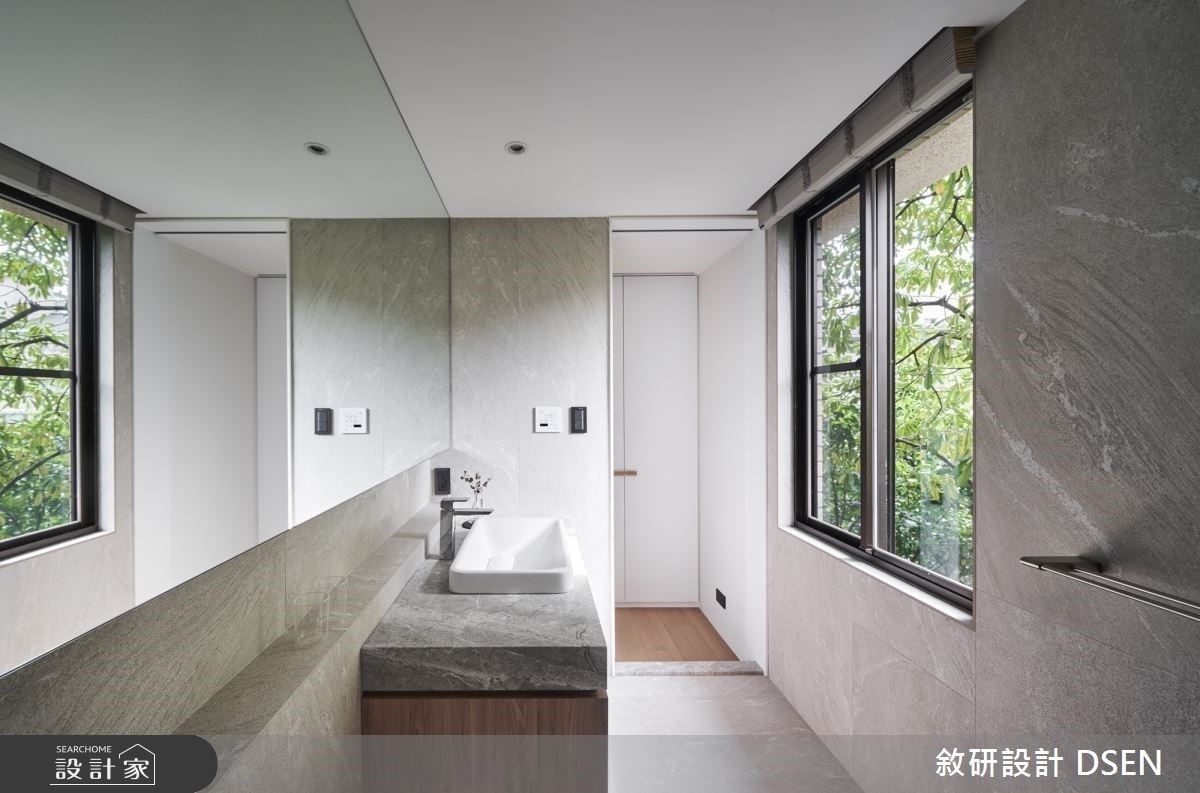 位於內湖近郊的小型社區,為屋齡約 10 年的中古屋,原