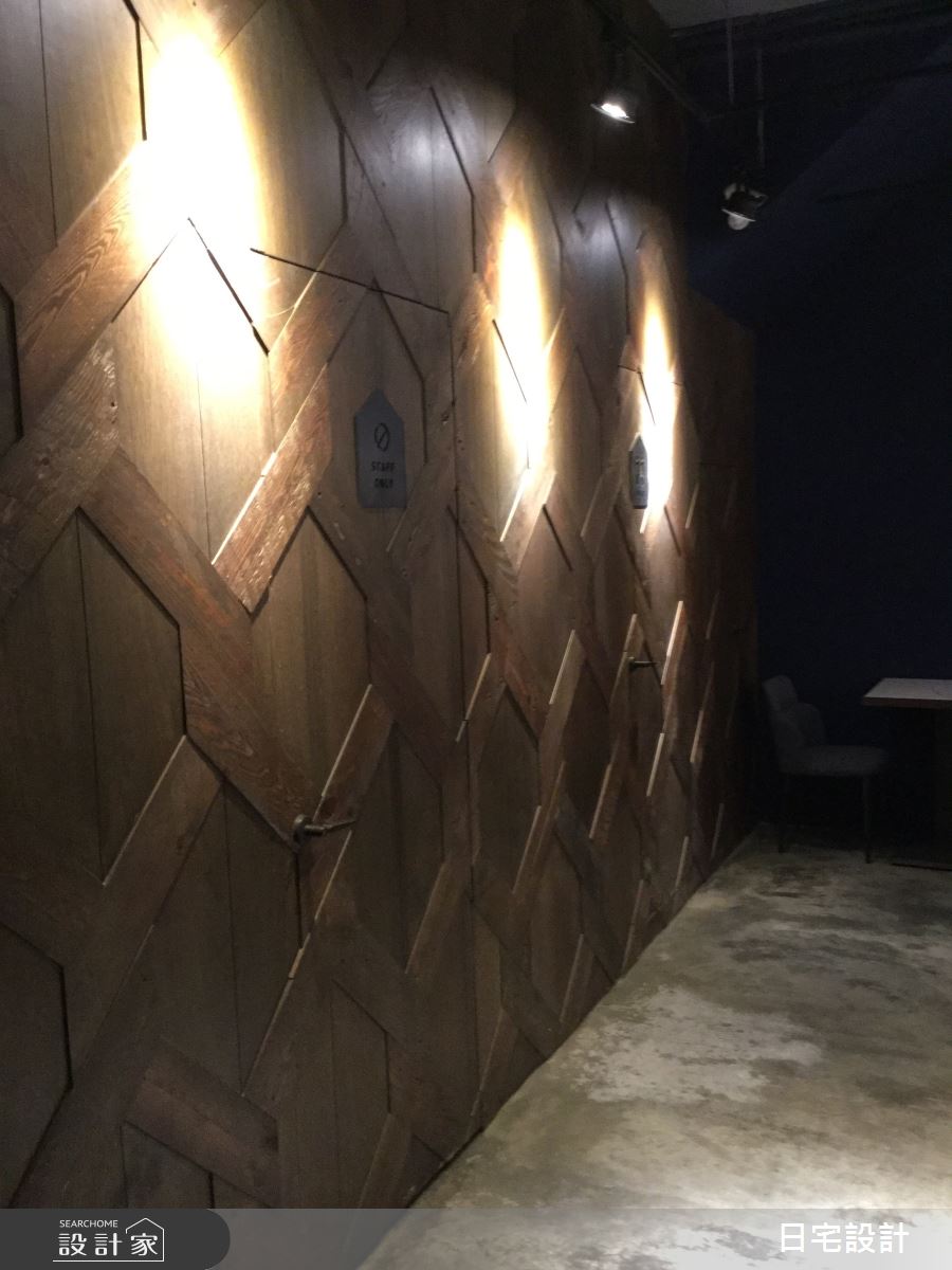 35 坪現代風咖啡店,業主希望空間能兼具個性氛圍及工