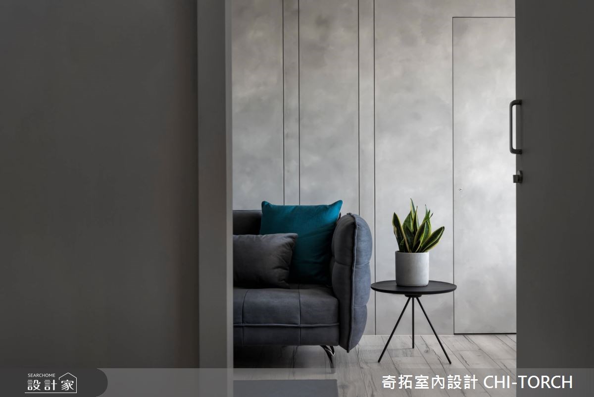 位處高樓層的17坪一家三口宅,以去繁為簡的黑灰白主色
