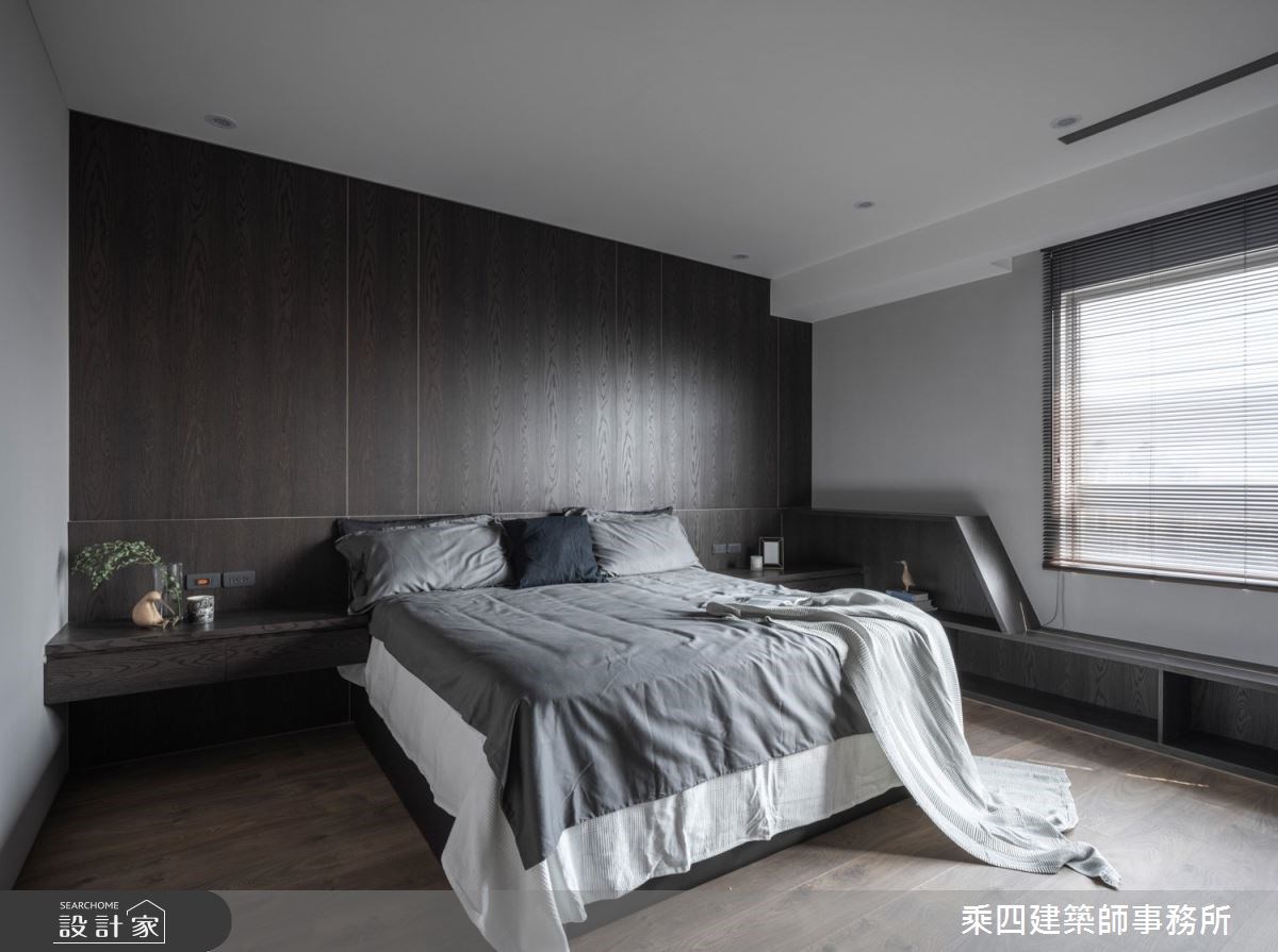 65坪單層公寓,以低彩度色系為底,串連古銅金屬、大理