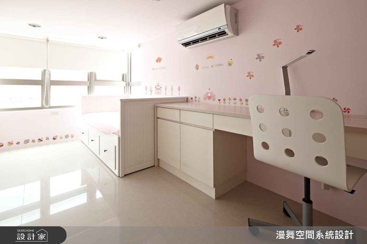 28 坪簡約風住宅的屋主,希望家可以成為家人們熱絡聯
