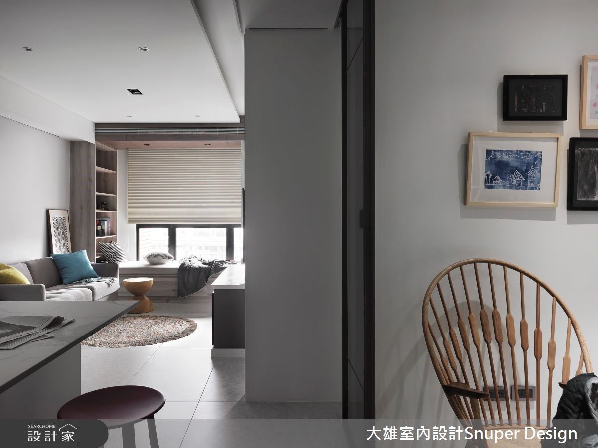 此案是置身在都會裡的16坪單身小宅,透過回字型動線的