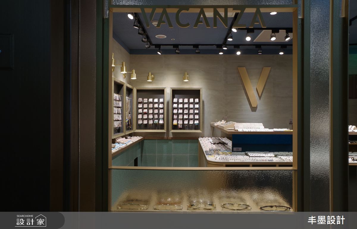 台灣飾品品牌「 VACANZA ACCESSORY 」,店面空間僅 5
