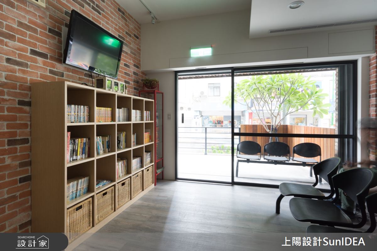 30坪老屋以鄉村風改造為中醫診所,設計師引用復古質樸