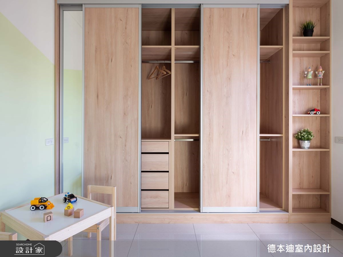 23 坪單身宅,原格局備有三房兩廳的完整機能,但考量
