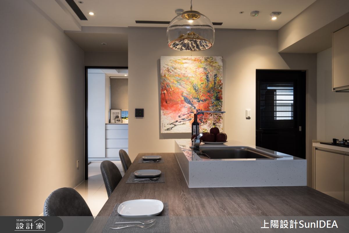 19 坪現代風居家,設計師從具體的傢俱著手,延伸至整