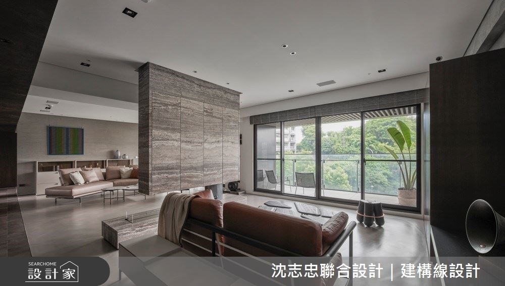 一樣都是中島廚房,卻能變幻出大相逕庭的空間意境!年