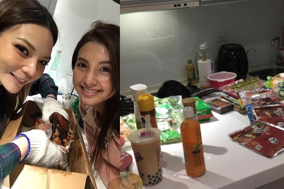 小甜甜始終是個「 等愛的女人 」,即便是她的廚房,也