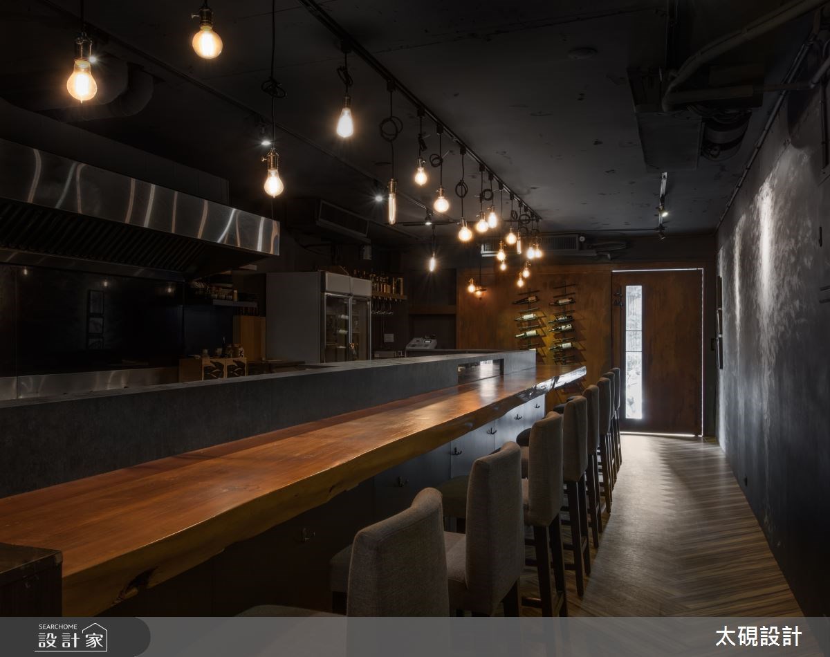 這處位於北市的「玄月餐酒館」,業主運用赴美學習的西