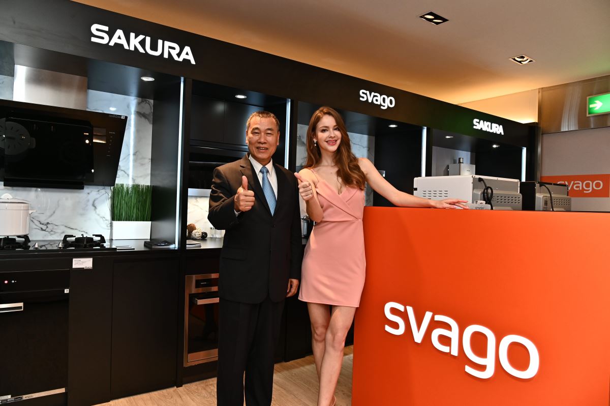 台灣櫻花總經理林有土表示:旗下三大品牌 SAKURA、Electrolux、svago 將各自投入不同的產品與服務,來滿足百貨公司分眾客層的需求,讓消費者享受一站式購足的消費體驗。 台灣櫻花總經理林有土表示:旗下三大品牌 SAKURA、Electrolux、svago 將各自投入不同的產品與服務,來滿足百貨公司分眾客層的需求,讓消費者享受一站式購足的消費體驗。