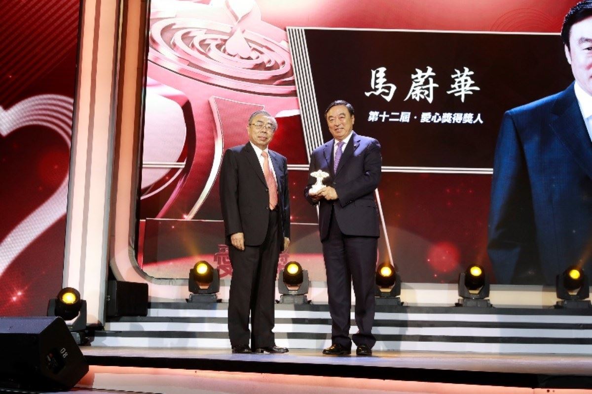 「愛心獎」今年再度和鳳凰衛視攜手合作,製作年度頒獎