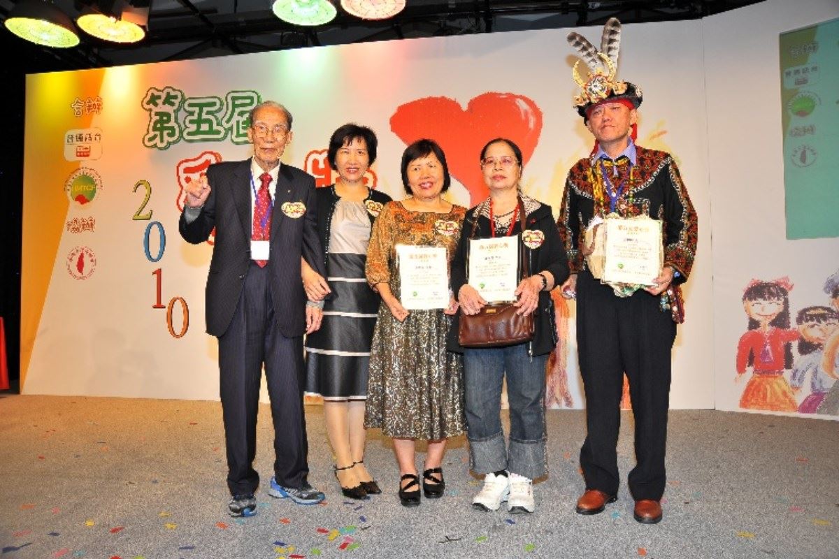 「愛心獎」今年再度和鳳凰衛視攜手合作,製作年度頒獎