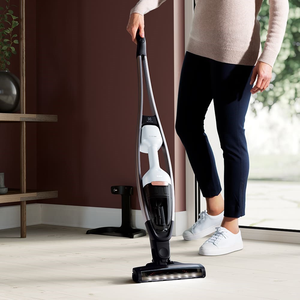 Electrolux PURE Q9 強效靜頻吸塵器 NT$ 24,900|圖片提供 Electrolux。 Electrolux PURE Q9 強效靜頻吸塵器 NT$ 24,900|圖片提供 Electrolux。