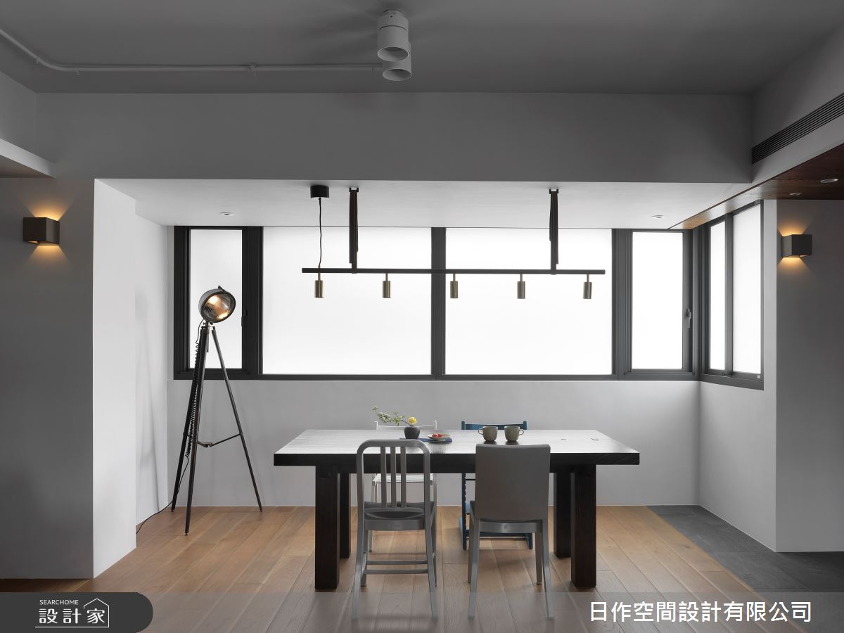 41.7坪的老屋,是男主人的起家厝,在重搬回祖厝後,設