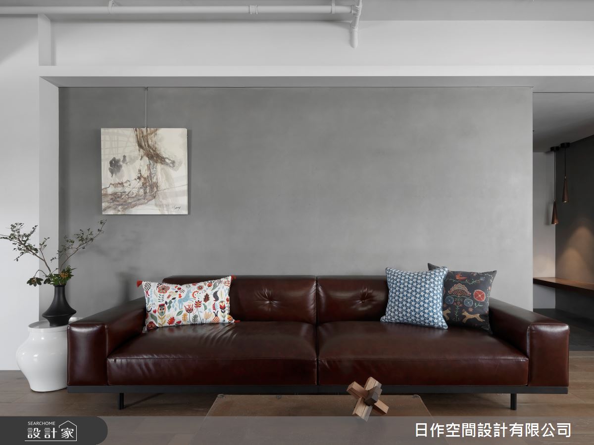 41.7坪的老屋,是男主人的起家厝,在重搬回祖厝後,設