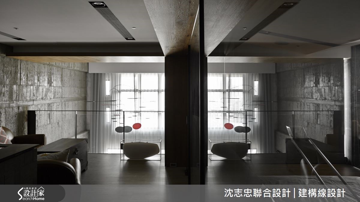 在了解屋主經常旅居國外後,設計師決定拋棄制式的格局