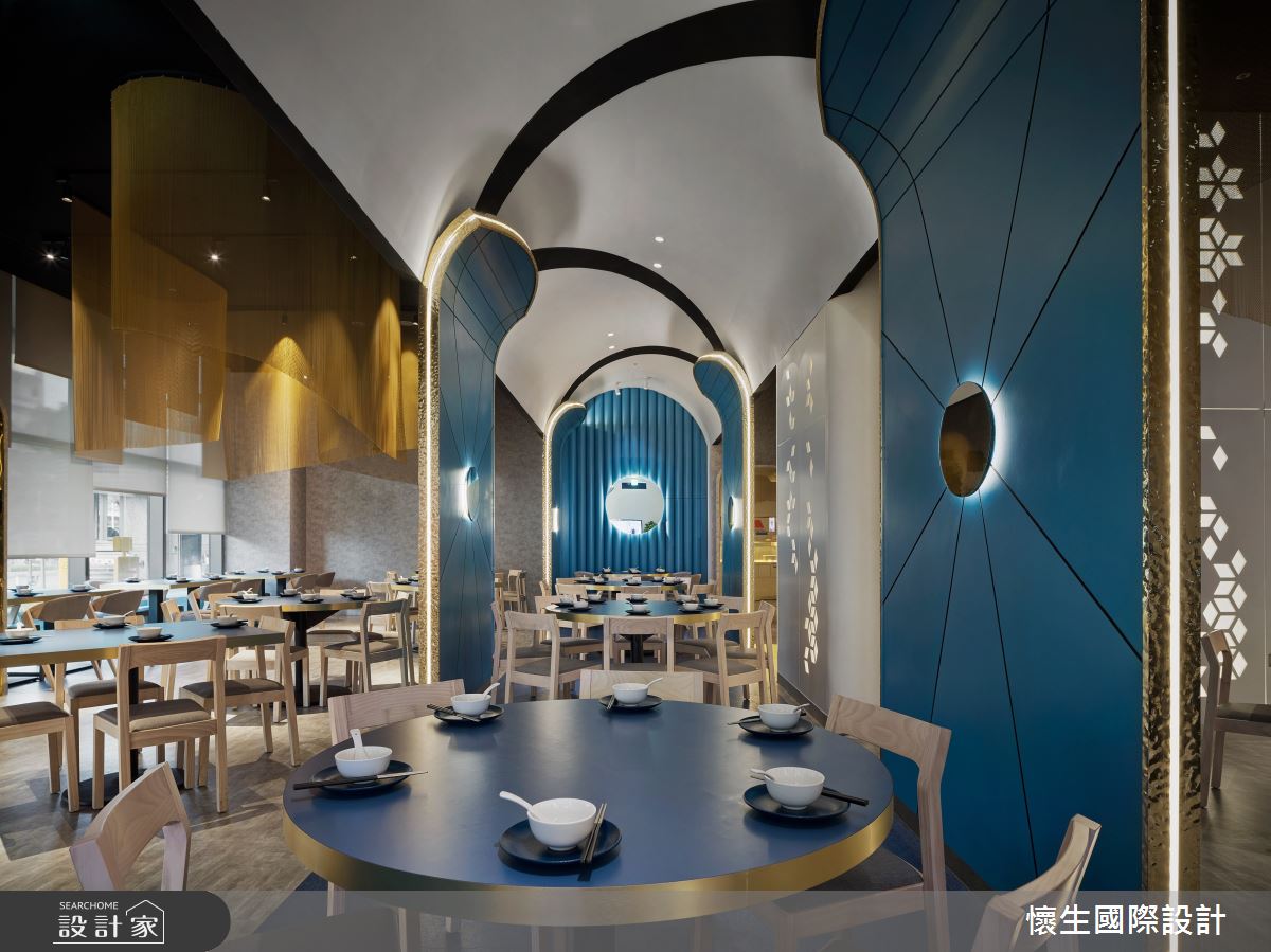 知名連鎖餐館「享鴨」,有別於傳統共桌共餐的中菜規劃