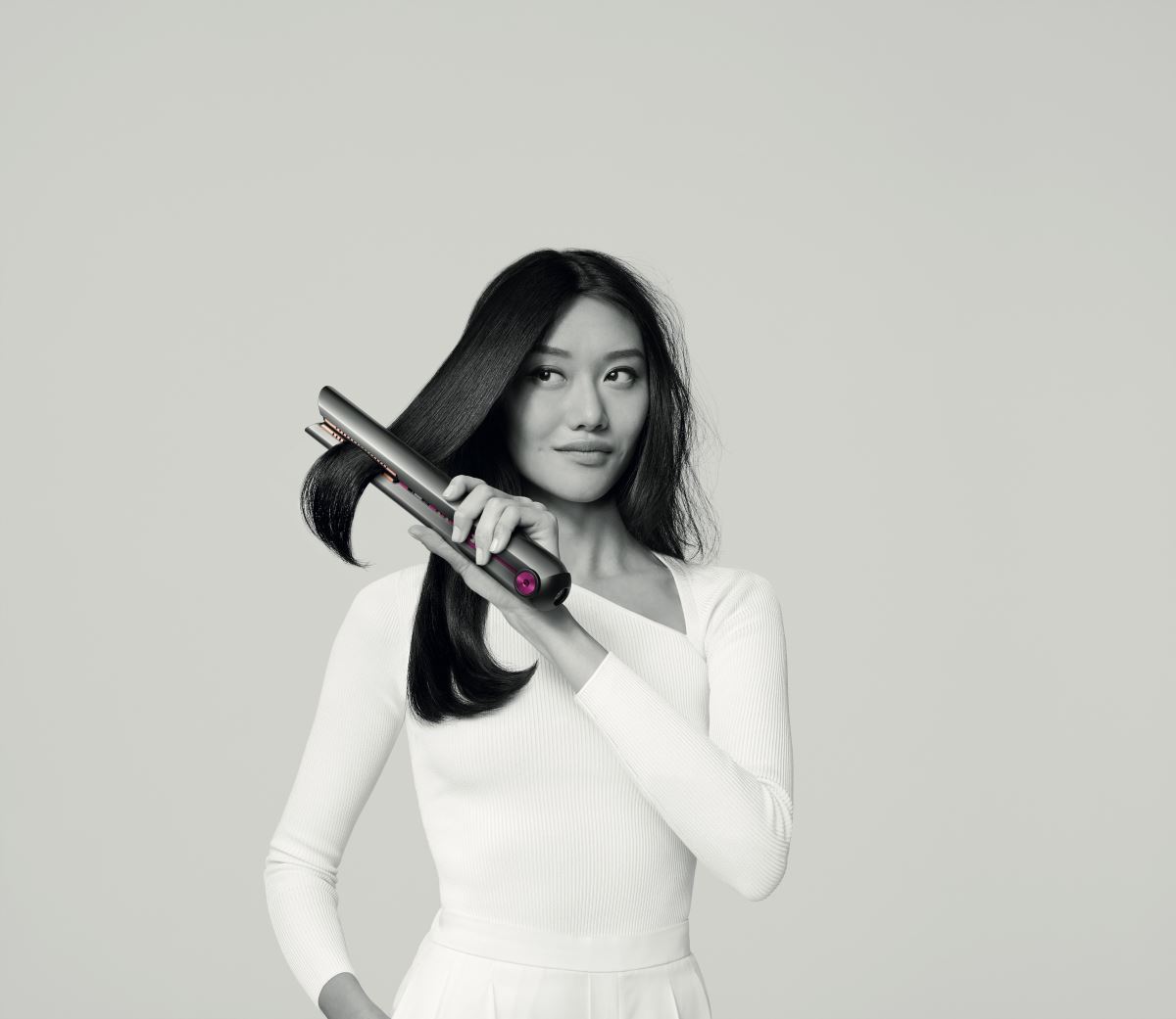 「 Dyson Corrale™ 直髮造型器 」重量登場, Dyson推